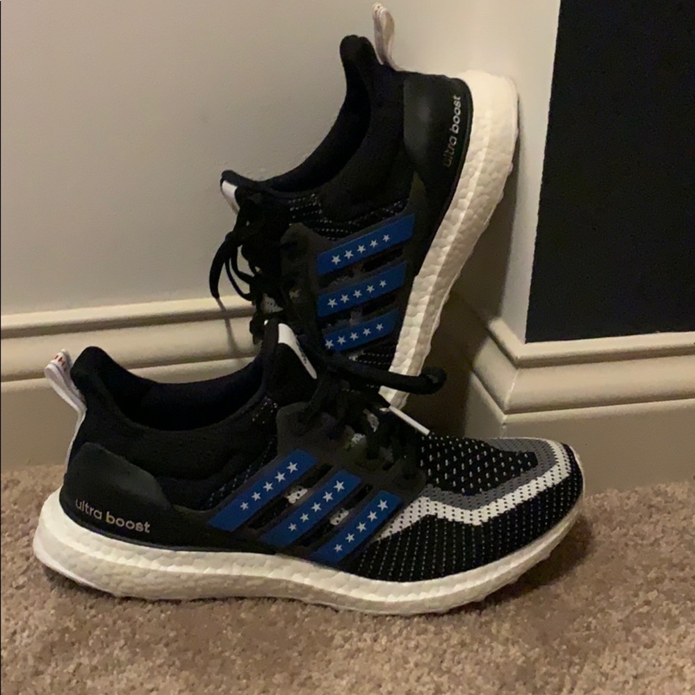 American Flag ultra boosts worn 3 times!